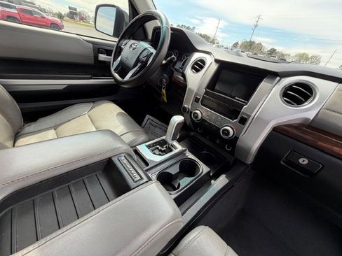 Used 2014 Toyota Tundra Limited image 8
