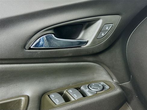 Used 2024 Chevrolet Equinox LT AWD/4WD image 18
