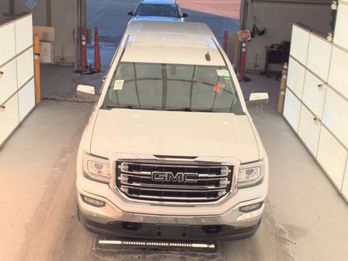 Used 2017 GMC Sierra 1500 SLT w/ SLT Premium Package image 2