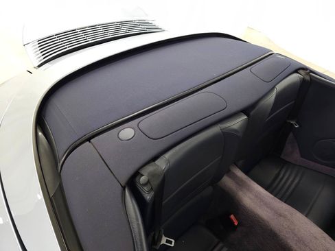Used 2004 Porsche 911 Cabriolet image 32