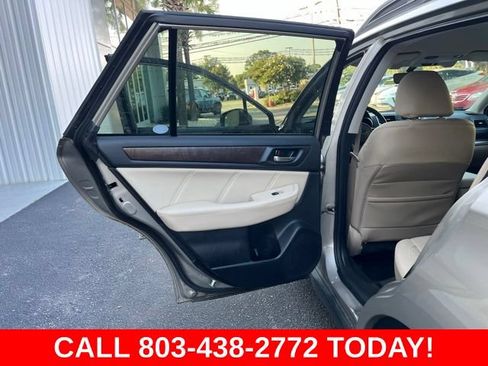 Used 2019 Subaru Outback 2.5i Limited AWD/4WD image 9