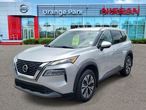 Used 2021 Nissan Rogue SV FWD image 4