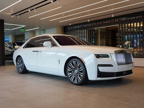 Certified 2022 Rolls-Royce Ghost image 8