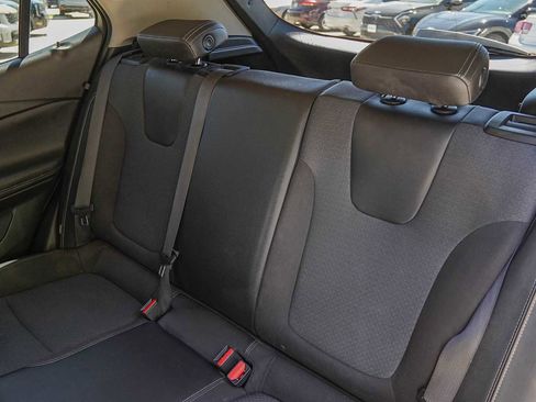 Used 2020 Buick Encore GX Preferred w/ Sport Touring Package FWD image 27