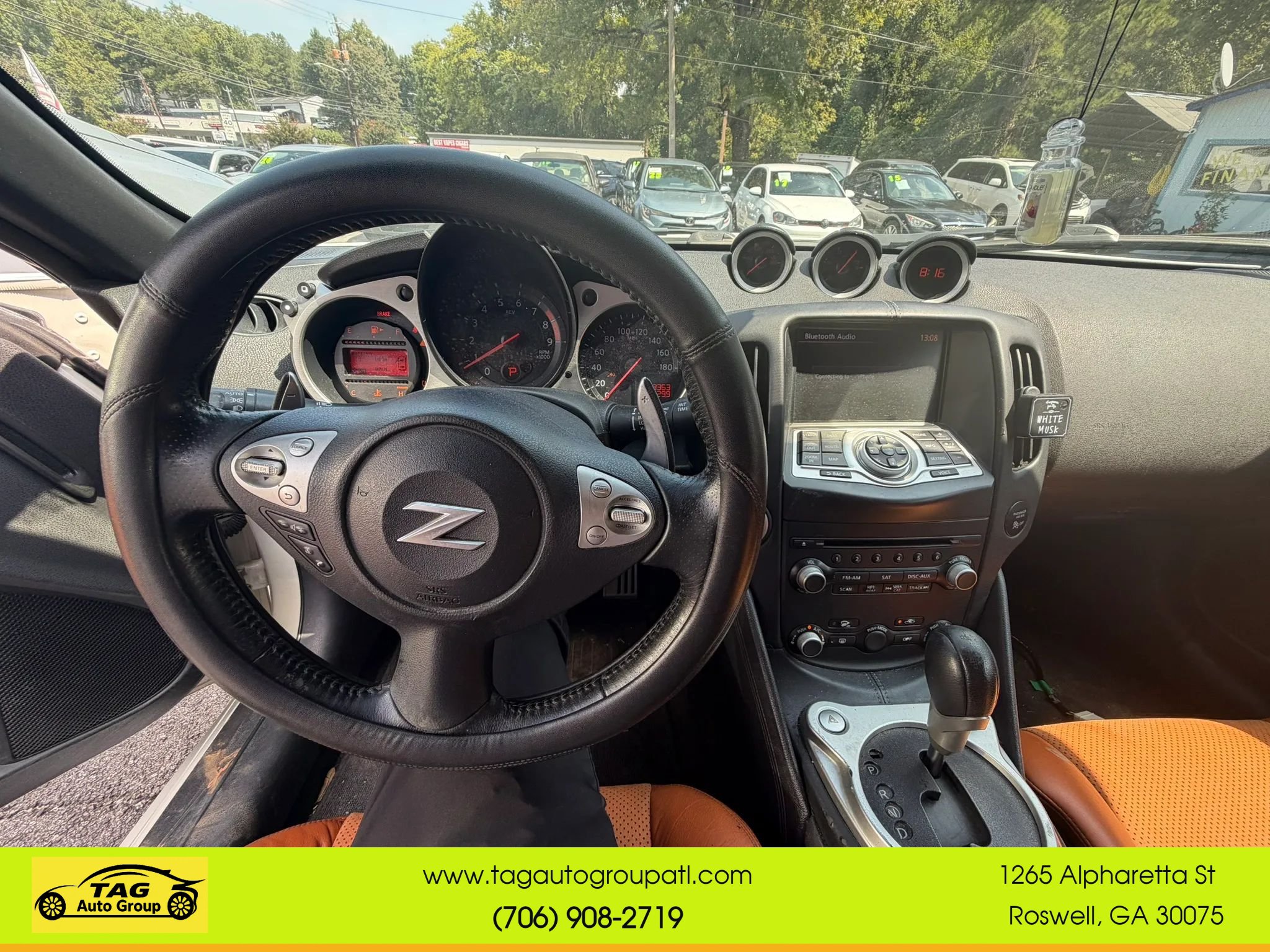 Used 2013 Nissan 370Z Touring w/ Sport Pkg RWD image 5