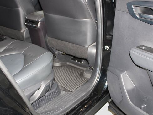 Certified 2021 Toyota Highlander XLE image 41