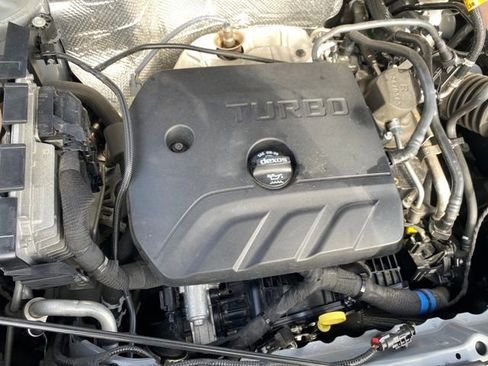 Certified 2023 Buick Encore GX Select AWD/4WD image 20