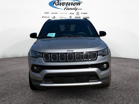Used 2024 Jeep Compass Limited AWD/4WD image 8