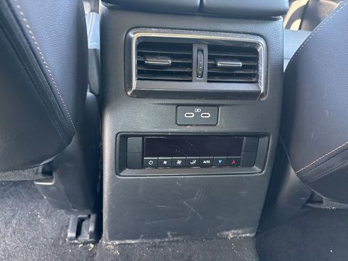 Used 2024 MAZDA CX-90 Plug-In Hybrid w/ Premium Pkg image 16