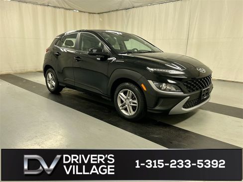 Used 2023 Hyundai Kona SE w/ Cargo Package image 1