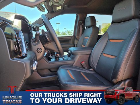 Used 2024 GMC Sierra 1500 AT4 w/ Technology Package AWD/4WD image 17