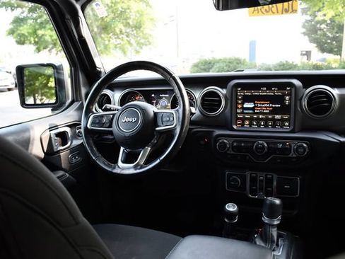 Used 2019 Jeep Wrangler Unlimited Sahara AWD/4WD image 25