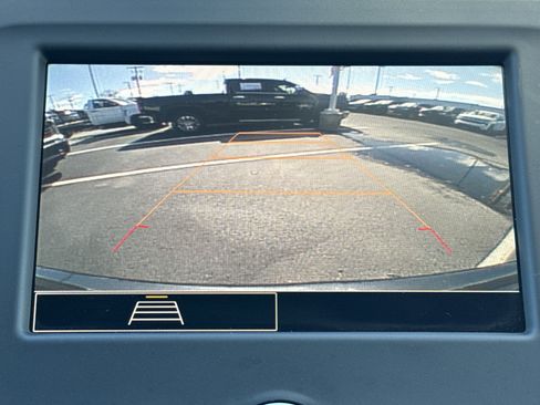 Used 2023 Chevrolet Equinox LT image 24