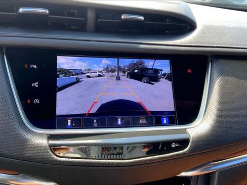 Used 2023 Cadillac XT5 Premium Luxury w/ Technology Package AWD/4WD image 21