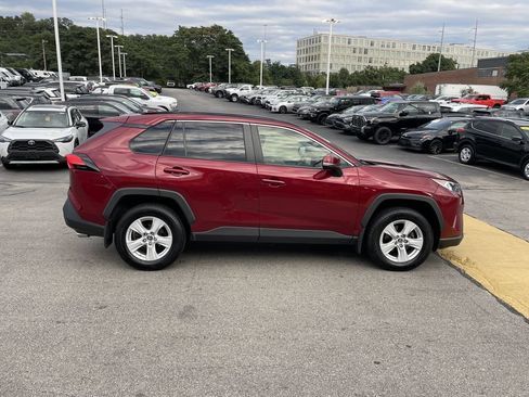 Certified 2019 Toyota RAV4 XLE w/ Convenience Package AWD/4WD image 7