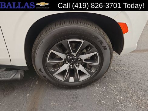 Certified 2021 Chevrolet Tahoe Z71 w/ Z71 Off-Road Package AWD/4WD image 31
