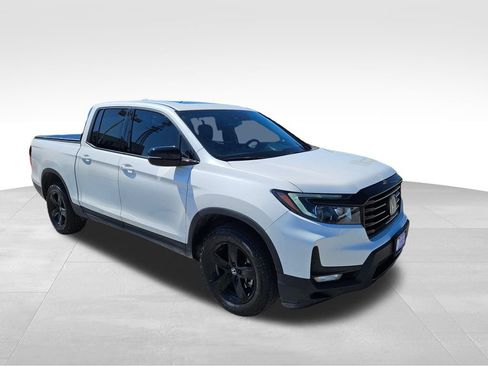 Used 2023 Honda Ridgeline Black Edition image 3