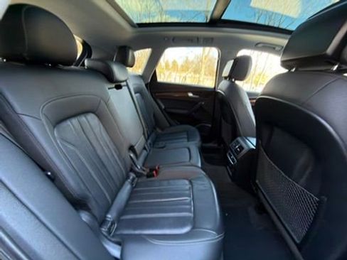 Used 2021 Audi Q5 2.0T Premium Plus w/ Premium Plus Package image 27