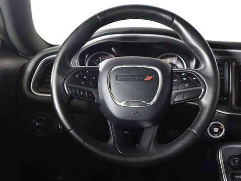 Used 2019 Dodge Challenger SXT image 26