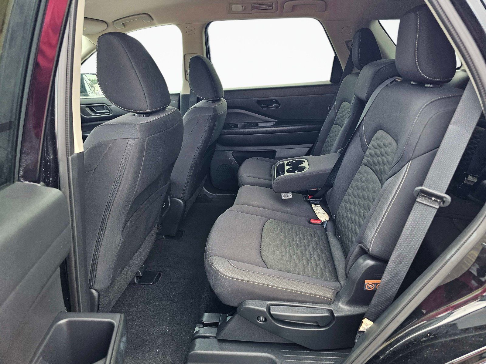 Used 2024 Nissan Pathfinder SV FWD image 29