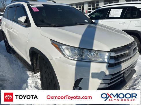 Used 2019 Toyota Highlander XLE image 1