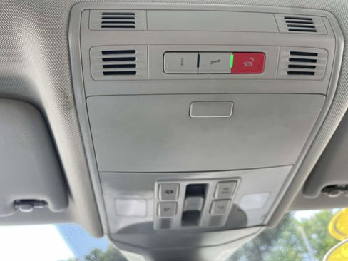 Certified 2024 Volkswagen Jetta SE FWD image 24