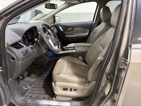 Used 2014 Ford Edge Limited w/ Equipment Group 301A AWD/4WD image 6