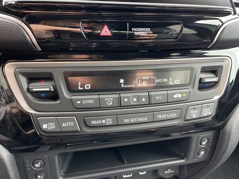 New 2026 Honda Ridgeline Black Edition image 12