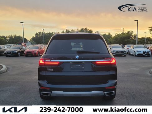 Used 2019 BMW X7 xDrive40i w/ Premium Package AWD/4WD image 5
