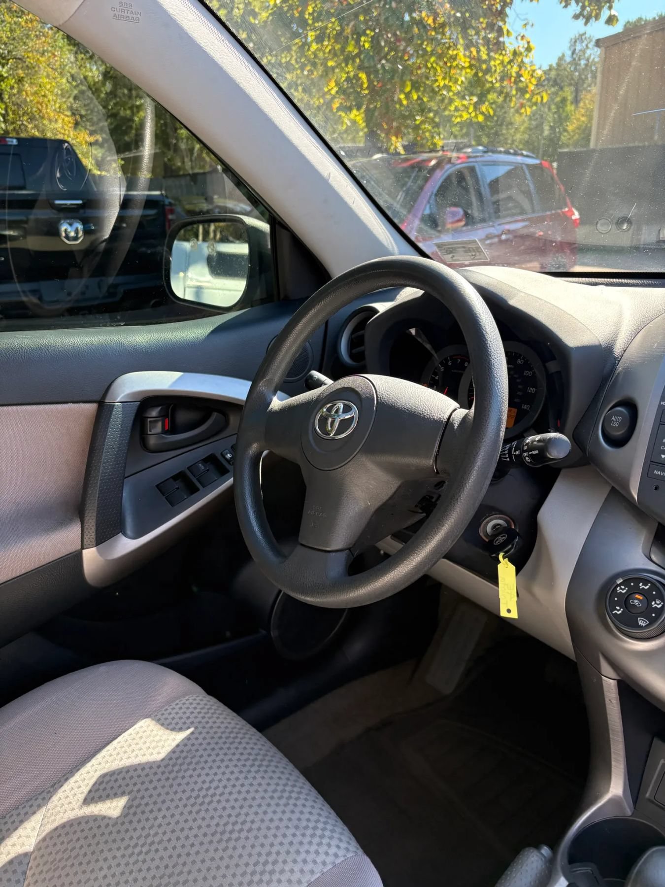 Used 2007 Toyota RAV4 2WD image 39