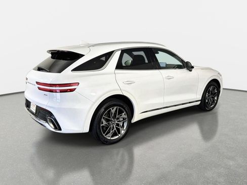 Certified 2024 Genesis GV70 2.5T w/ Select Package AWD/4WD image 5