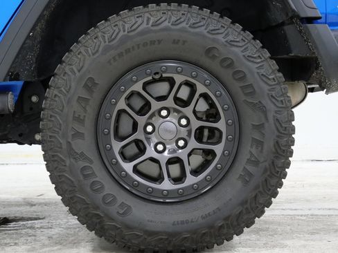 Used 2021 Jeep Wrangler Unlimited Rubicon w/ Xtreme Recon 35" Tire Package image 10