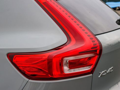 Used 2026 Volvo XC40 B5 Plus w/ Protection Package Premier image 12