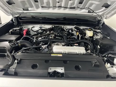 Used 2025 Toyota Tacoma TRD Sport AWD/4WD image 29