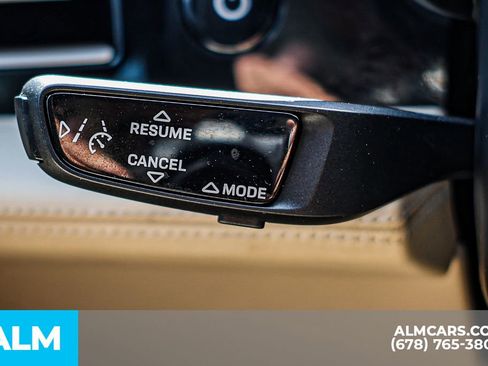 Used 2022 Porsche Taycan 4S image 34