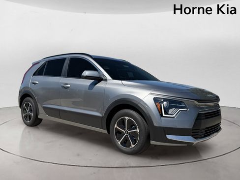 New 2026 Kia Niro LX FWD image 2