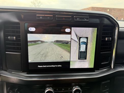 Used 2023 Ford F250 Lariat w/ Chrome Package image 14