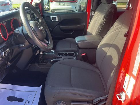 Used 2020 Jeep Wrangler Unlimited Sport AWD/4WD image 18
