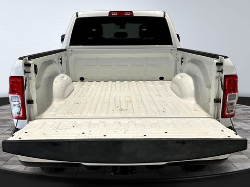 Used 2022 RAM 2500 Big Horn w/ Cold Weather Group AWD/4WD image 8