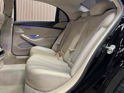 Used 2015 Mercedes-Benz S 550 Sedan image 24