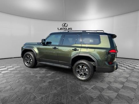 Used 2025 Lexus GX 550 w/ Accessory Package (CT) AWD/4WD image 5
