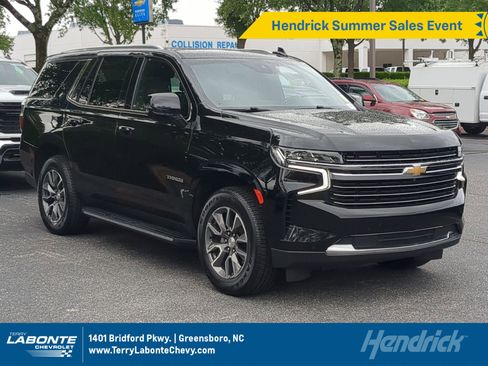 Used 2022 Chevrolet Tahoe LT w/ Luxury Package AWD/4WD image 1