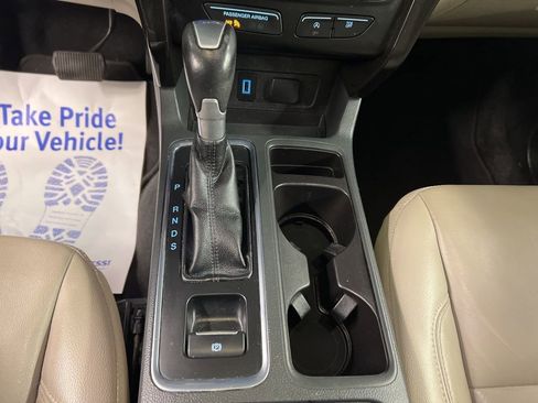 Certified 2017 Ford Escape Titanium image 15