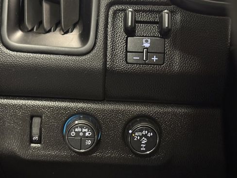 Used 2019 Chevrolet Colorado ZR2 image 24