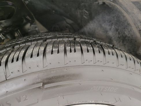 Used 2025 Nissan Rogue SV image 5