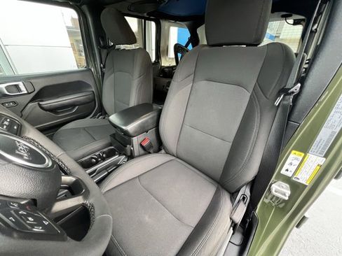 Used 2023 Jeep Wrangler Unlimited w/ Cold Weather Group image 14