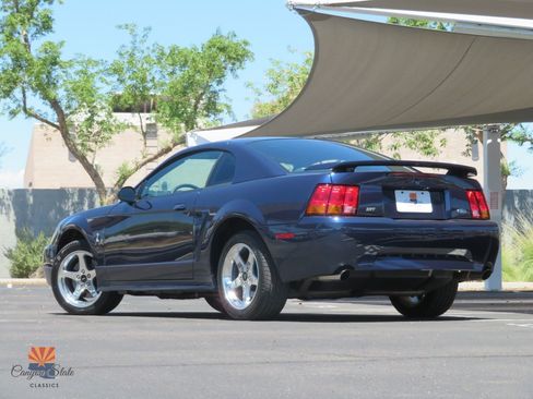 Used 2001 Ford Mustang Cobra RWD image 4