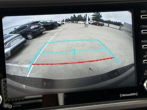 Used 2020 Toyota Tacoma TRD Off-Road AWD/4WD image 18