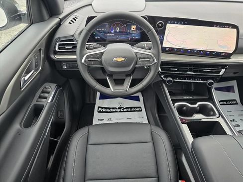 New 2026 Chevrolet Traverse LT w/ Driver Confidence Package FWD image 4