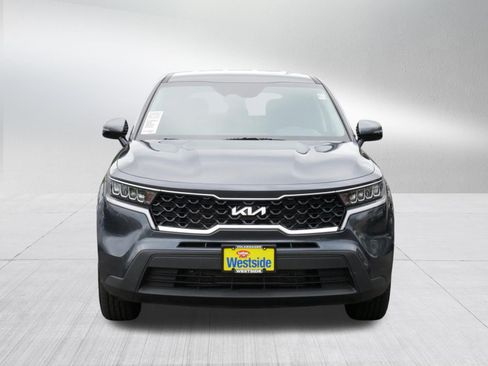 Used 2023 Kia Sorento LX AWD/4WD image 2